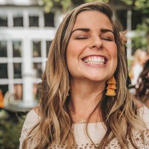 Meet your Posher, Claire